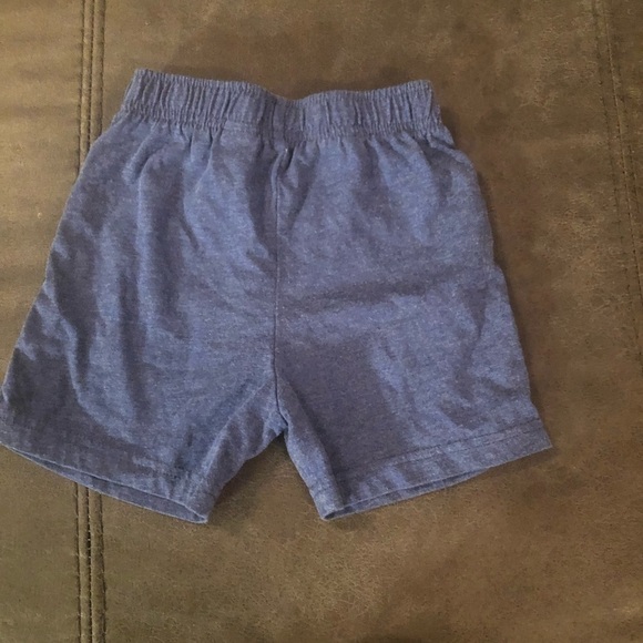 OSHKOSH & Carter’s Size 24 Month Shorts - Picture 3 of 8